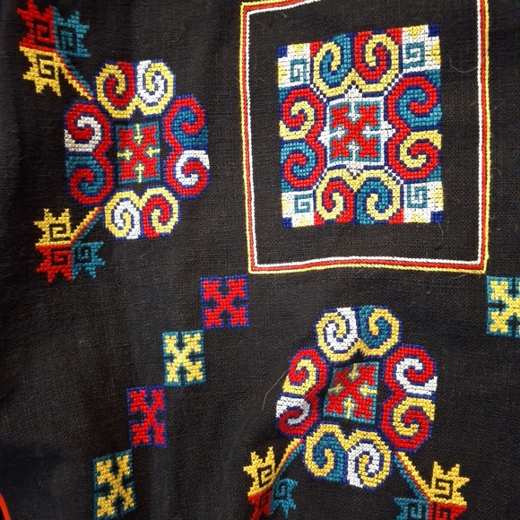 Embroidered Abstract Reversible Jacket. - Picture 5 of 16